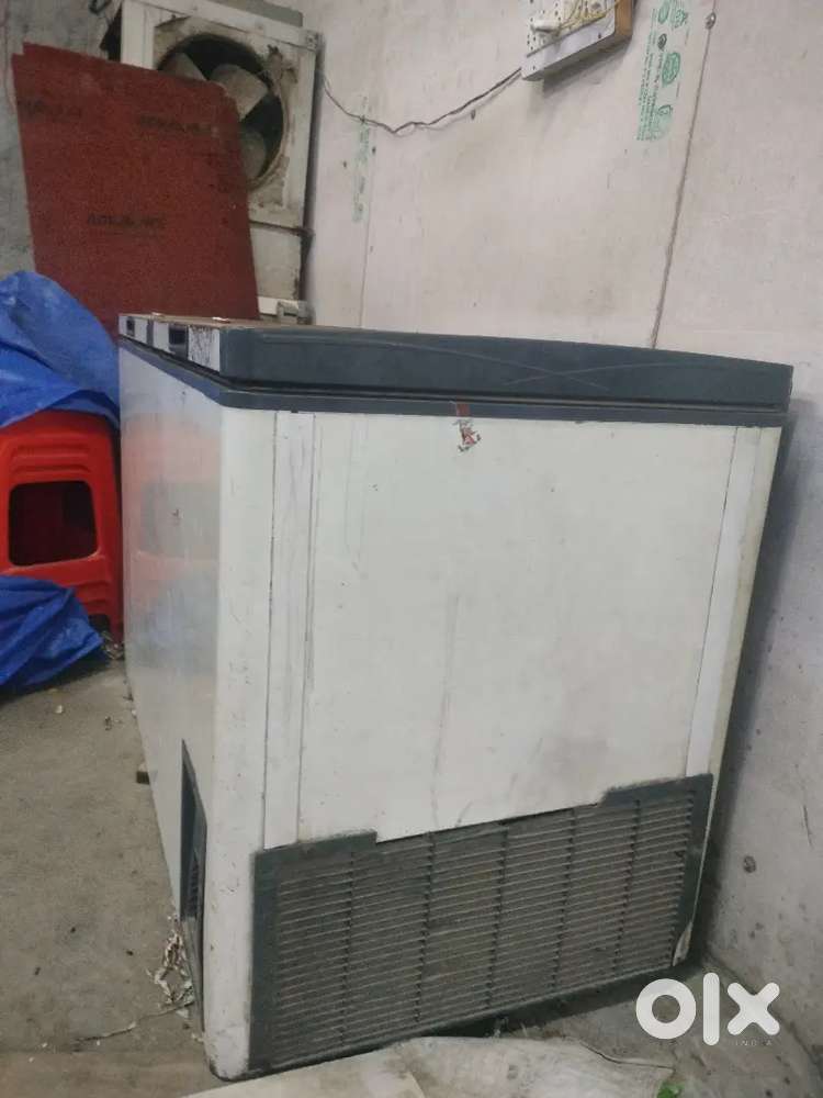 Tata voltas deep freezer 320 liter