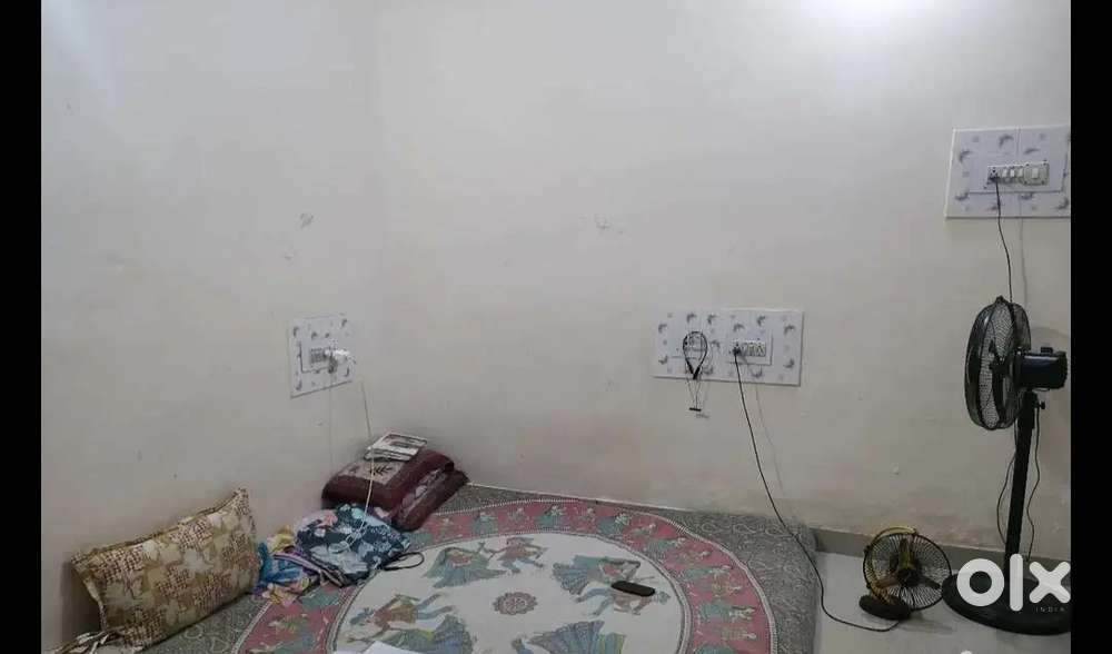 Need a new roommate for girls