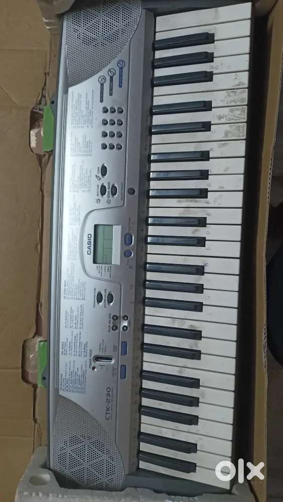 Casio synthesiser ctk-230