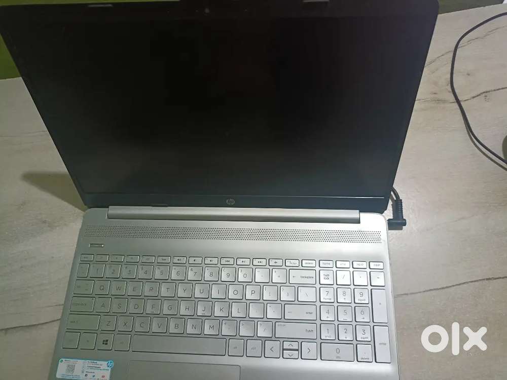 HP Laptop Selling