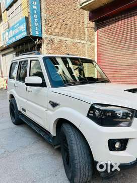 Mahindra Scorpio 2018 Diesel Well Maintained