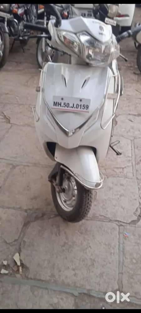 Best maintane baik good condition battery new