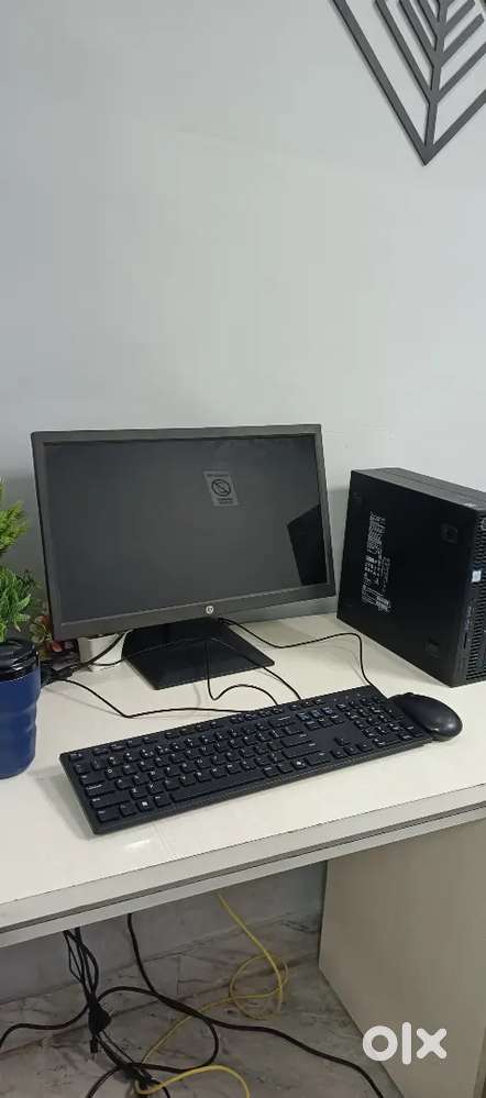 HP i5 6th Gen Desktop  8GB HP RAM  256GB HP SSD  20 Display