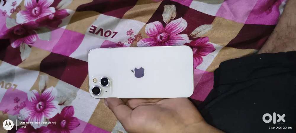 13 128 gb internal with charger