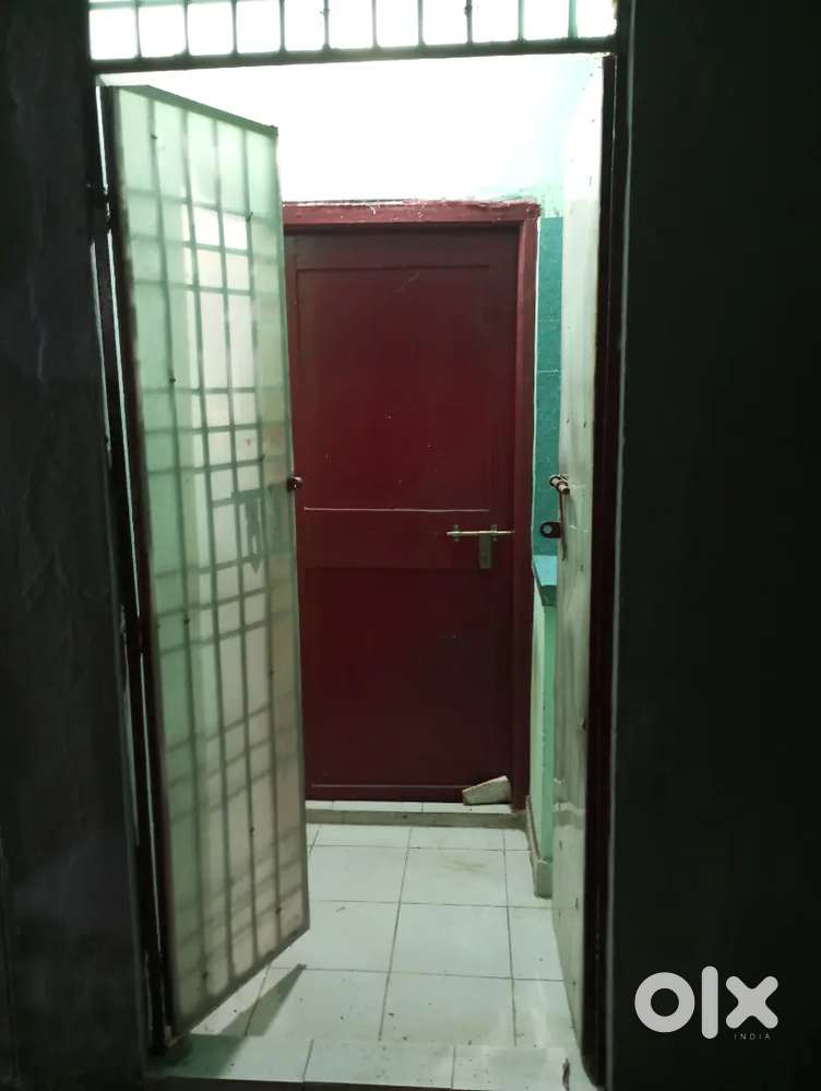 One bedroom for single person with furniture and gas stove, bed table