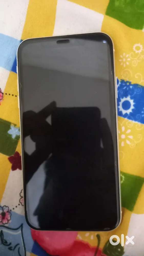 IPHONE 11 , 64GB