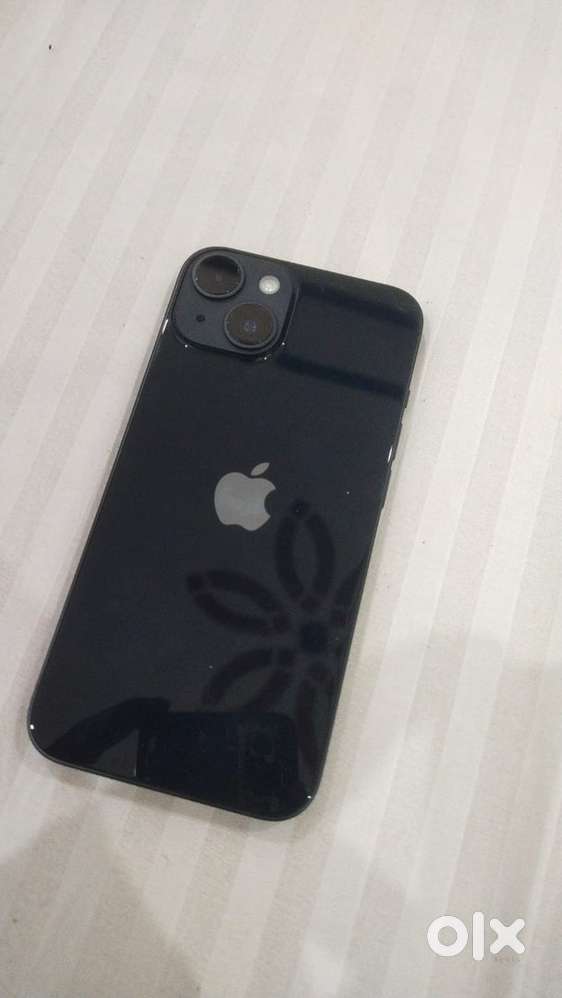 20 manth old i phone 14 128