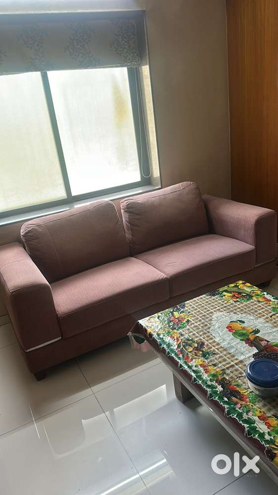 Luxurious Sofa Set 2+2+1