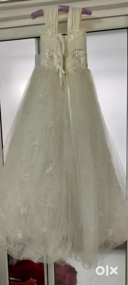 Wedding gown