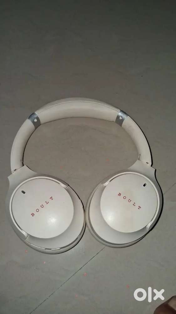 BOULT HEADPHONES NEW CONDITION