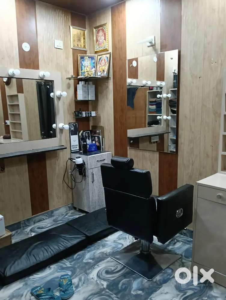 Unique salon sale Lawrence road Amritsar