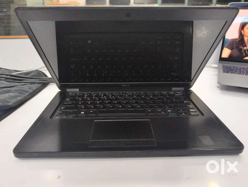 Intel Core i5 5th Gen/4 GB/256 GB/14 HD/With Charger/Testing Warranty