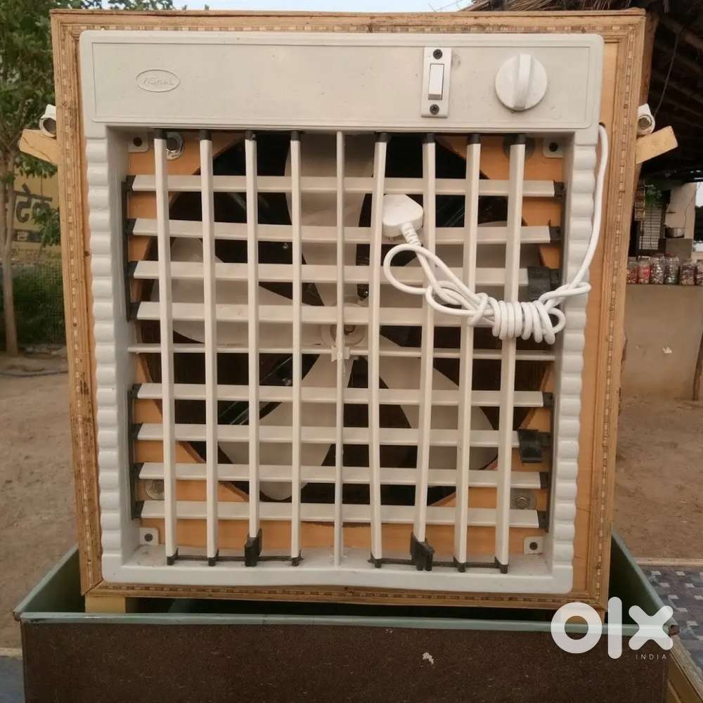 Wooden cooler 2 month used. Selling because of transfer