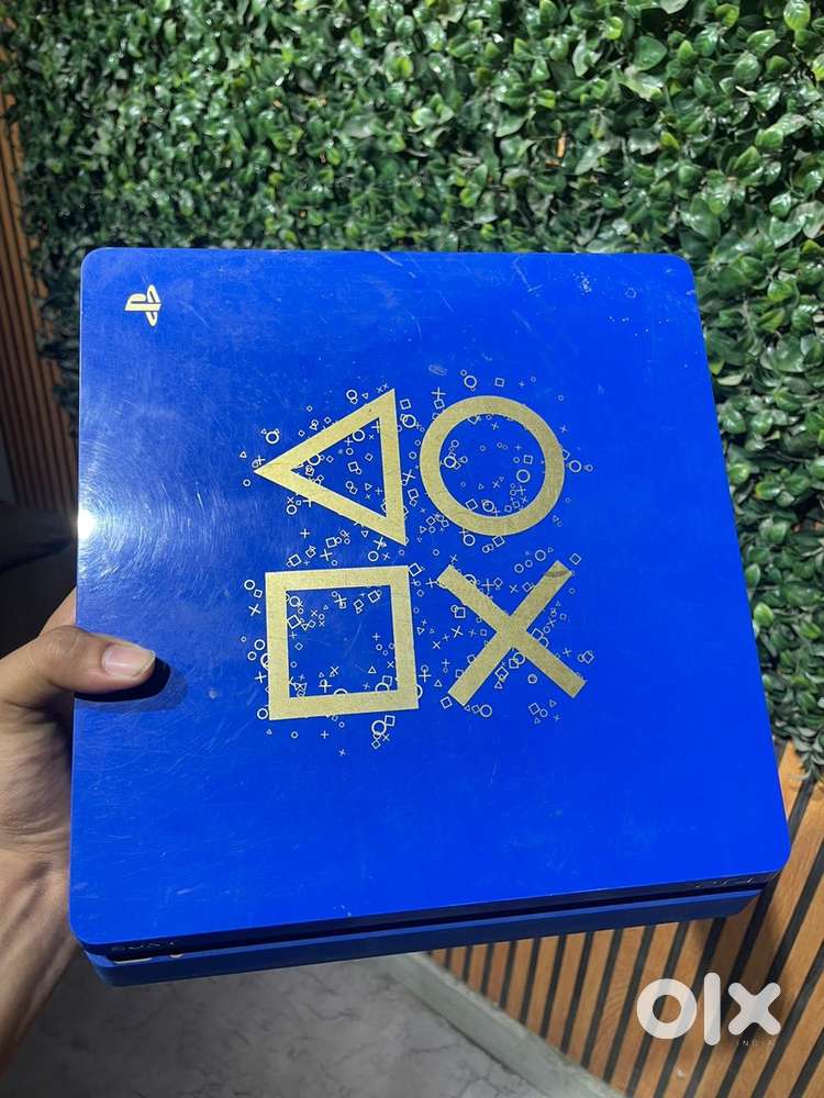 PS4 SLIM 1TB LIMITED EDITION