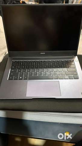 Honor MagicBook 14 | Ryzen 5 | 512GB SSD | 16GB RAM | GRAPHICS C | 1 Y