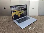 Apple Macbook Pro i7/16/512gb/5.5gb Graphics 15inch Retina Touchbar