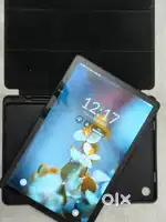 Samsung tab A9 plus ( 8 gb / 128 gb ) , WiFi + 5g ( SIM ) .