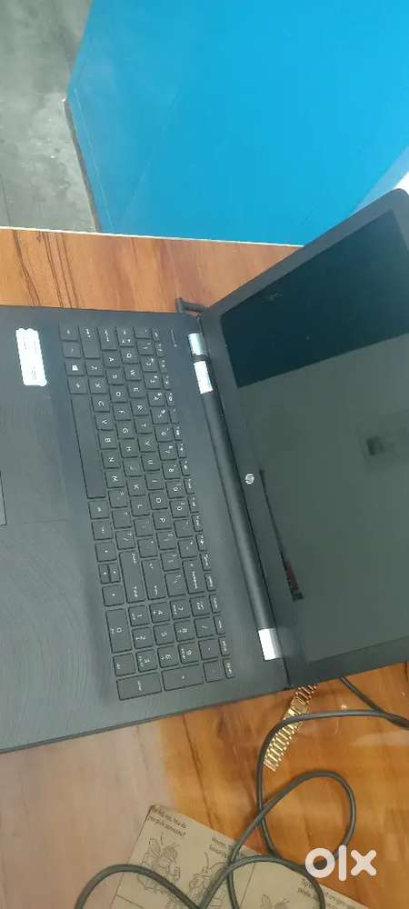 HP LAPTOP Core i3 Windows 10