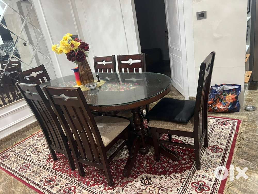 8 seater dinning table