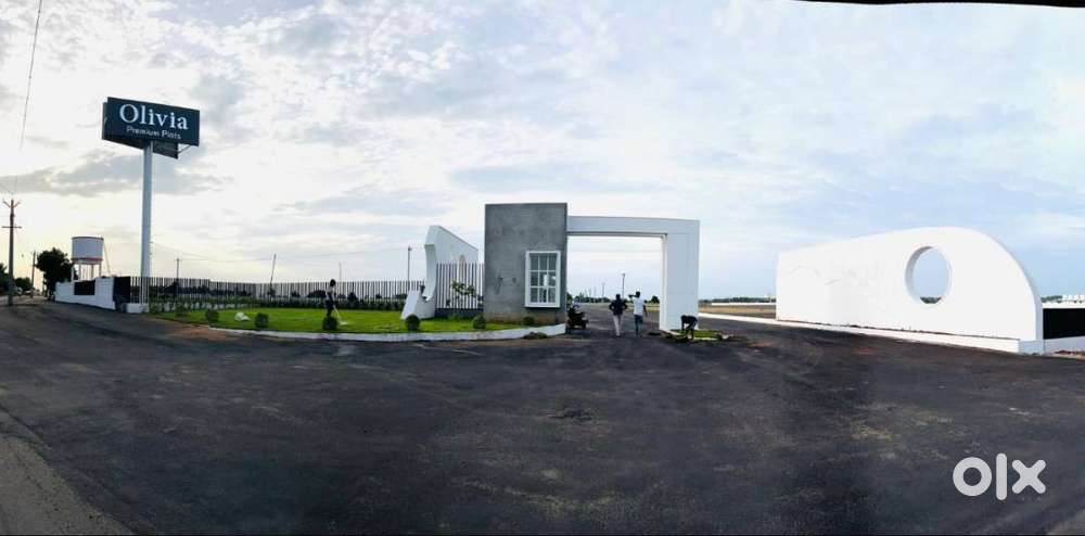 LOW INVESTMENT LUXURY PLOTS AND VILLAS FOR SALE