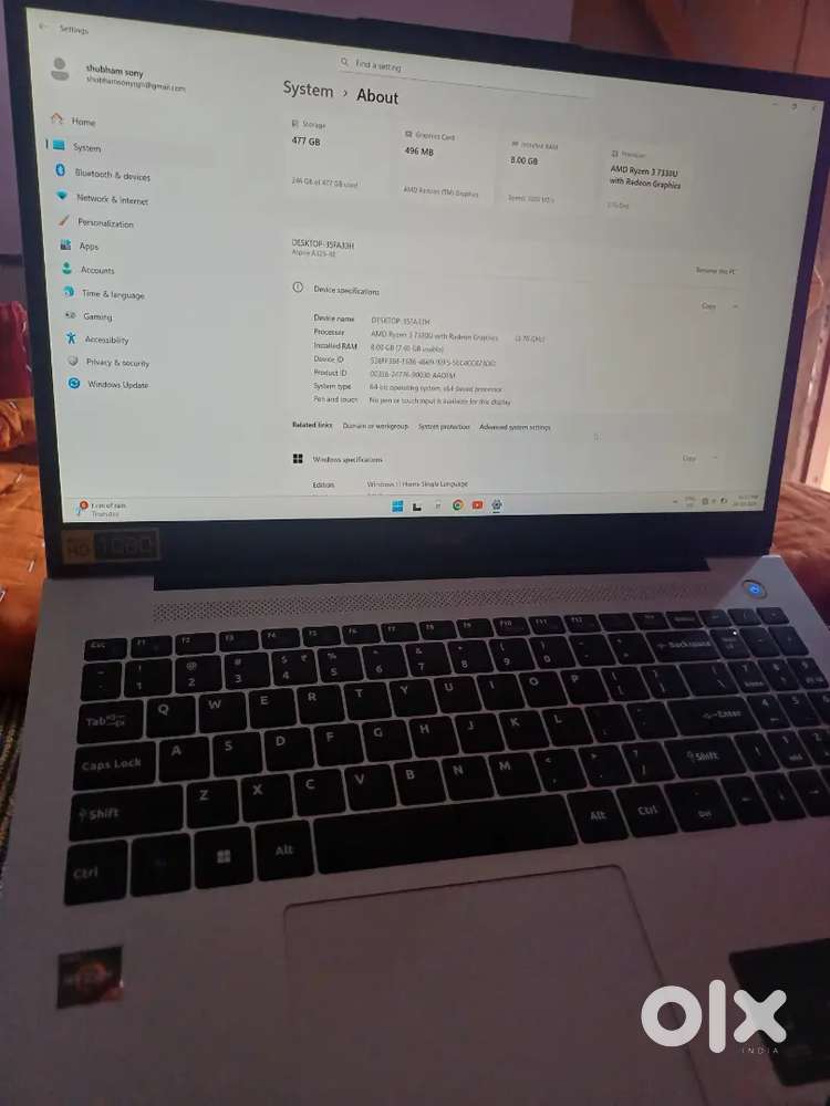 Acer Aspire 3 5 months old under warranty scretch less
