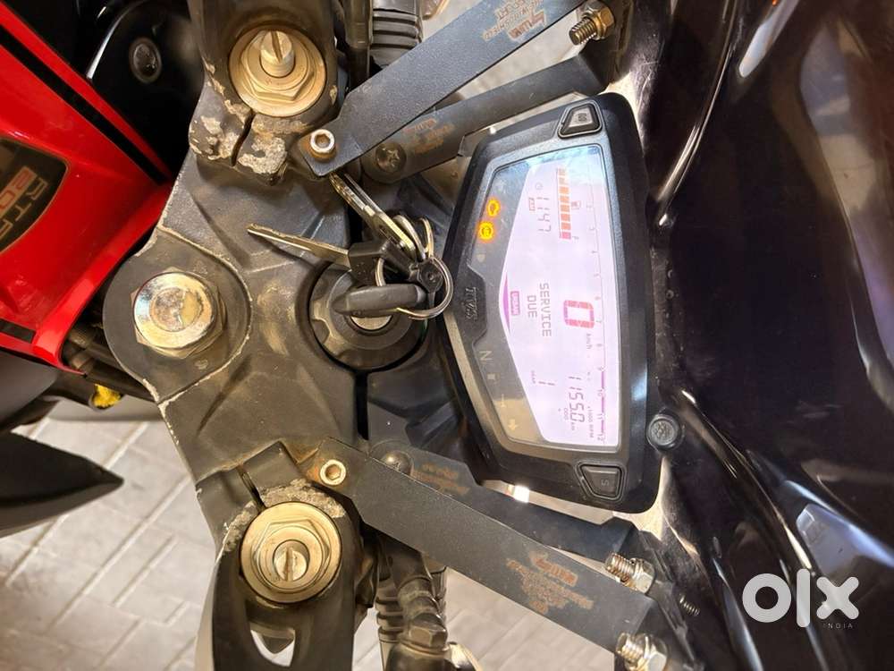 Apache 200 4V in good condition