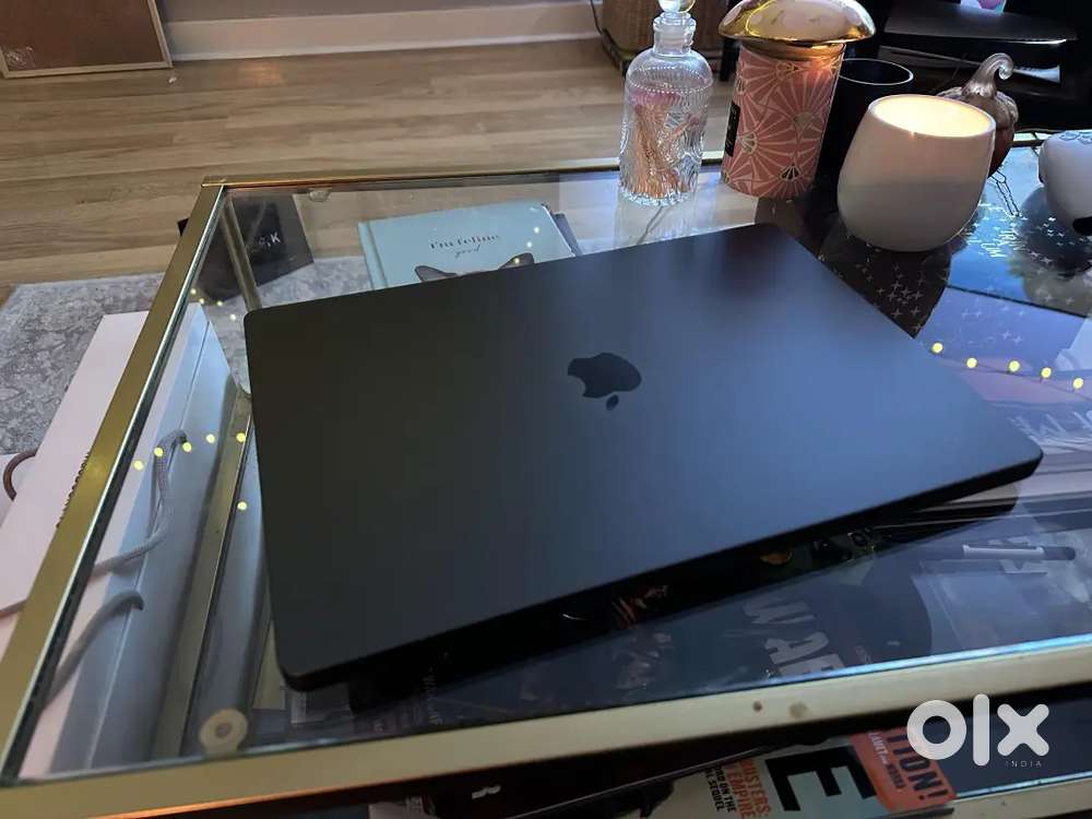 2 yrs old MAC BOOK AIR - 13 INCH Ready for sale