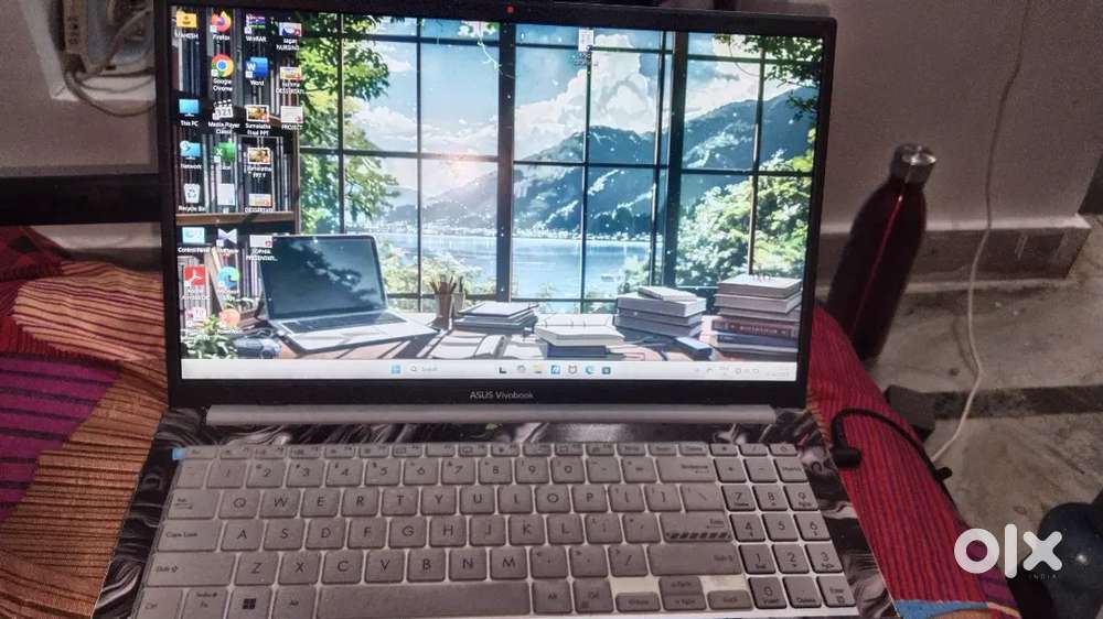2024 model 1 year old acer laptop with new condition