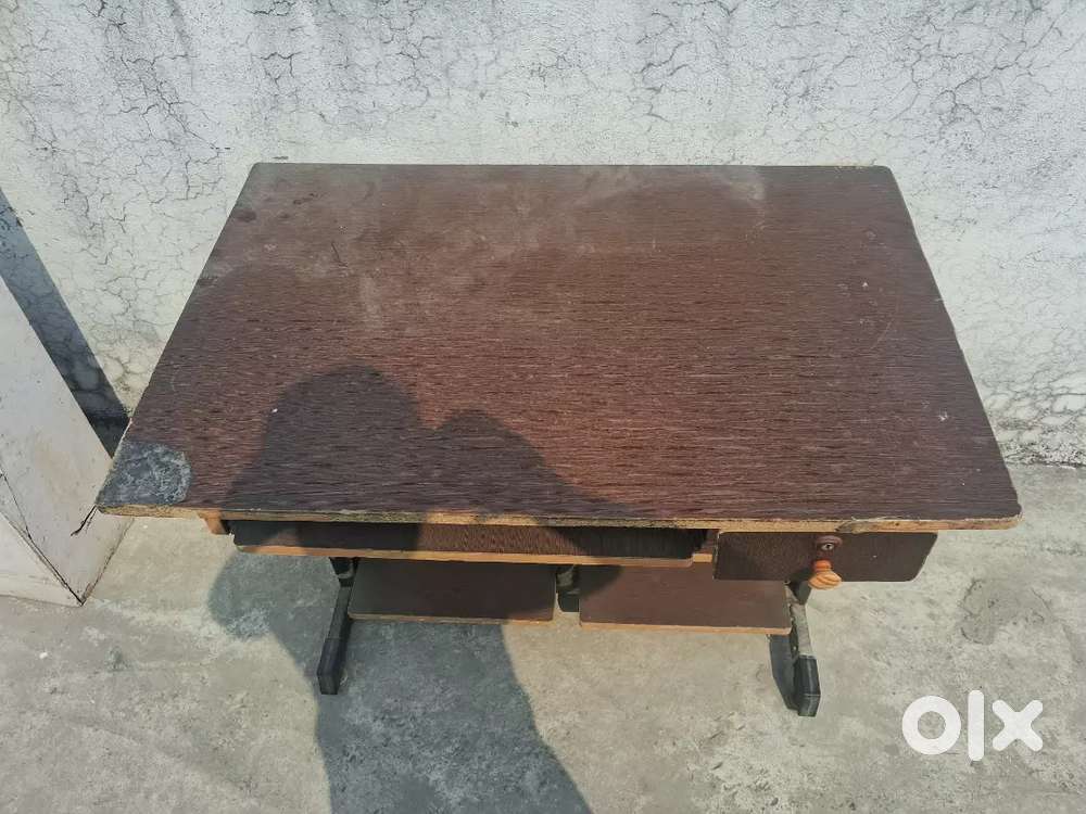 Computer Table