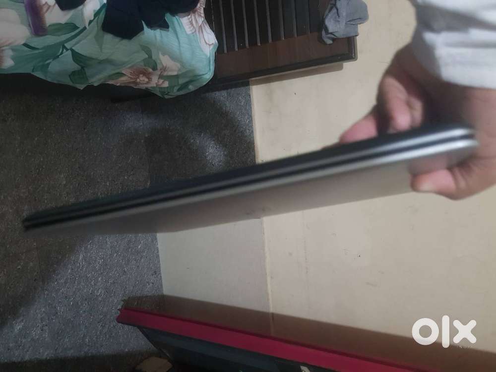 Del compny laptop 1 year old home one hand used use