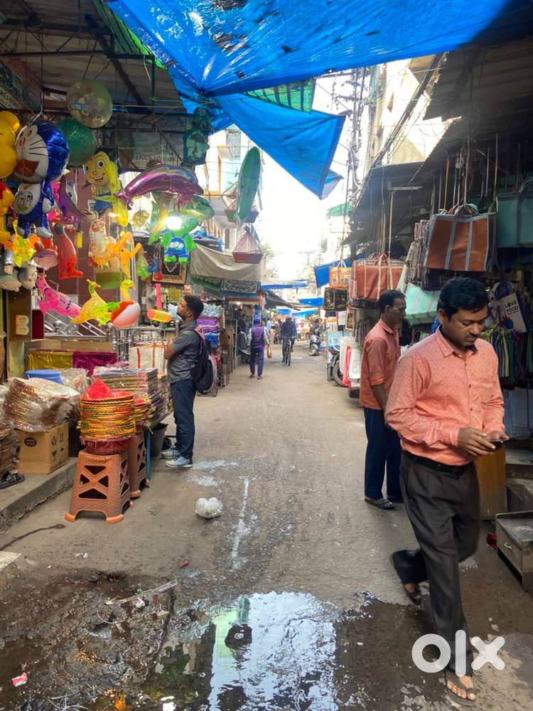 BEST FOE SALOON ,WHOLESALE GOODS,CHASMA FRAME,OFFICE,