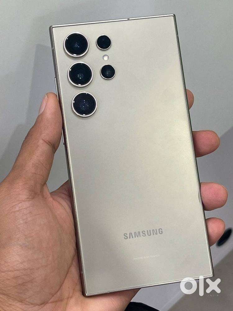 Selling Samsung S24 Ultra, Less Used, Mint Condition,12/256GB Variant.