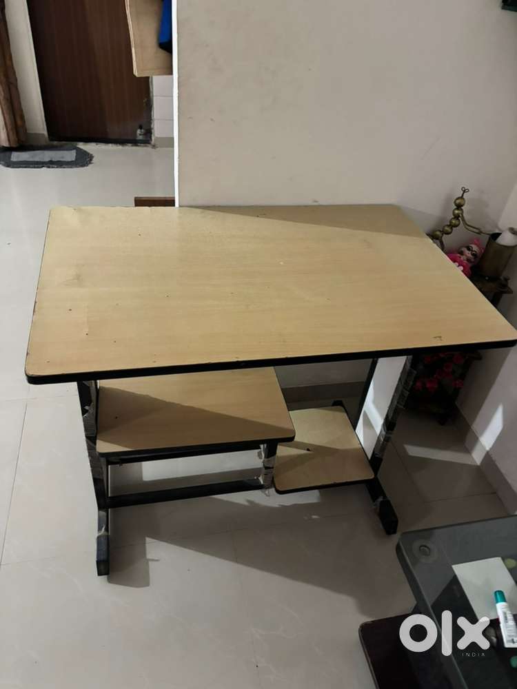 Computer Table