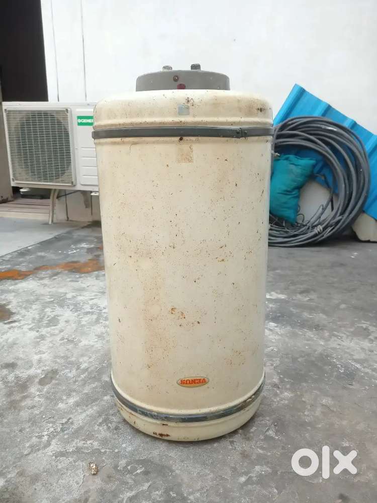 Venus 35 litre water heater/geyser