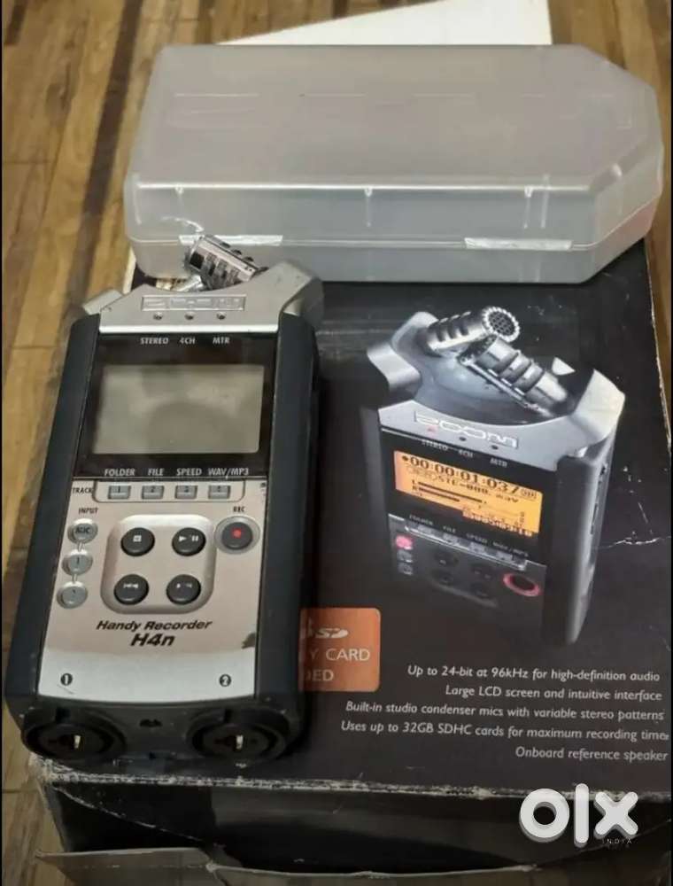 Zoom H4 next voice recorder with rc 4 remote