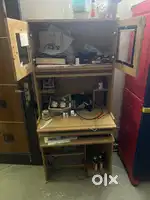 Computer table