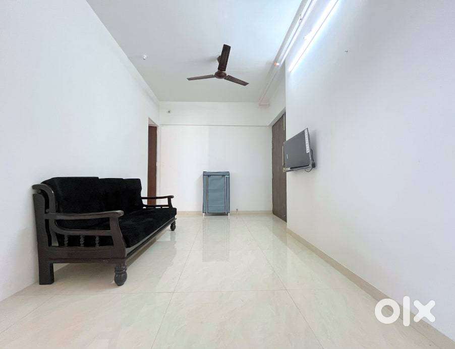 Spacious Sahred Flat In Sion East - Only For Males