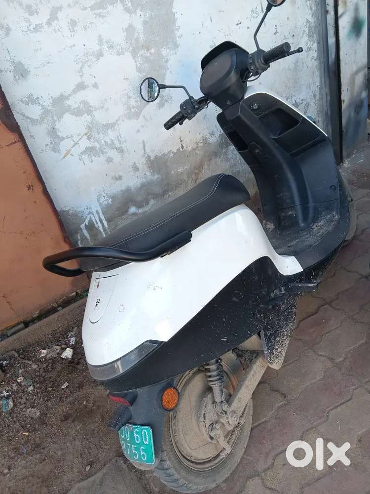 Showroom condition, smooth and powerful drive experience.