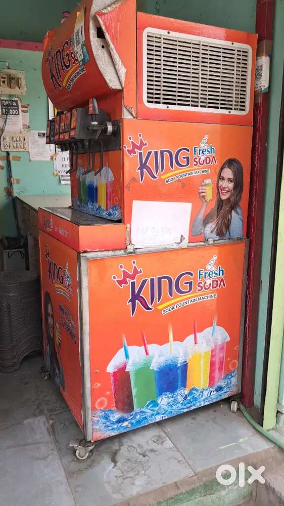 Soda fountain machine