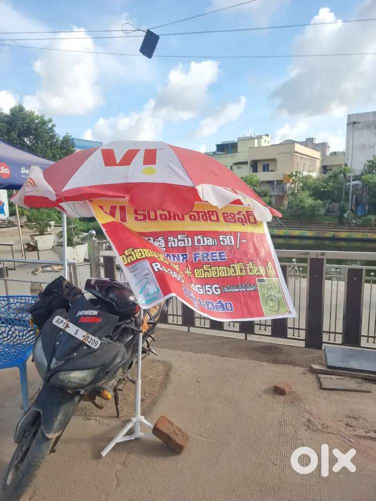 Vi sims sales boys ,must and should have to bike