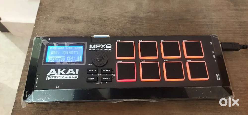 Akai MPX 8 sapling