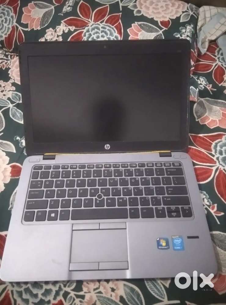 Hp laptop fully on condition not a problem i7 5gen