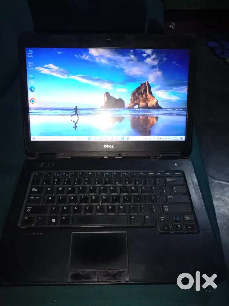 Dell laptop i5 8gb v 320gb