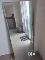Mirror without stand