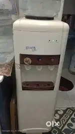 Atlantis water dispenser