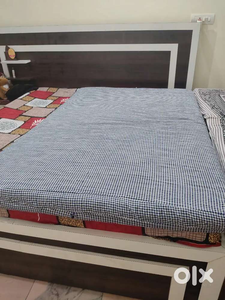 Double bed and single bed gaade