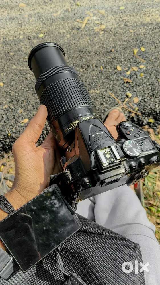 Nikon 5300 D with 2 lance