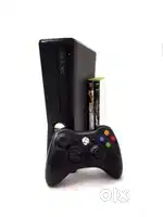 Xbox 360 S 4GB