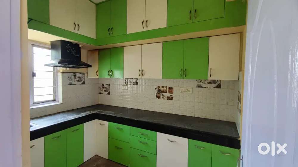 3BHK Price 25,000/2BHK Price 15,000/ Only For Family Working Job