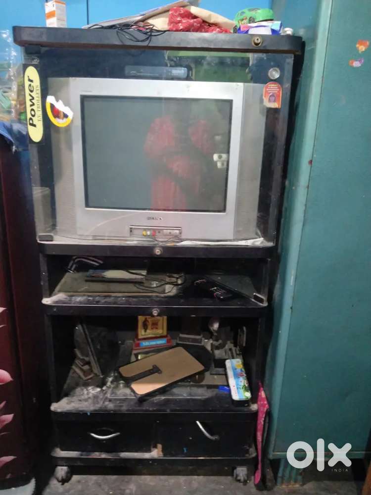 Tv stand with doom tv(sony)